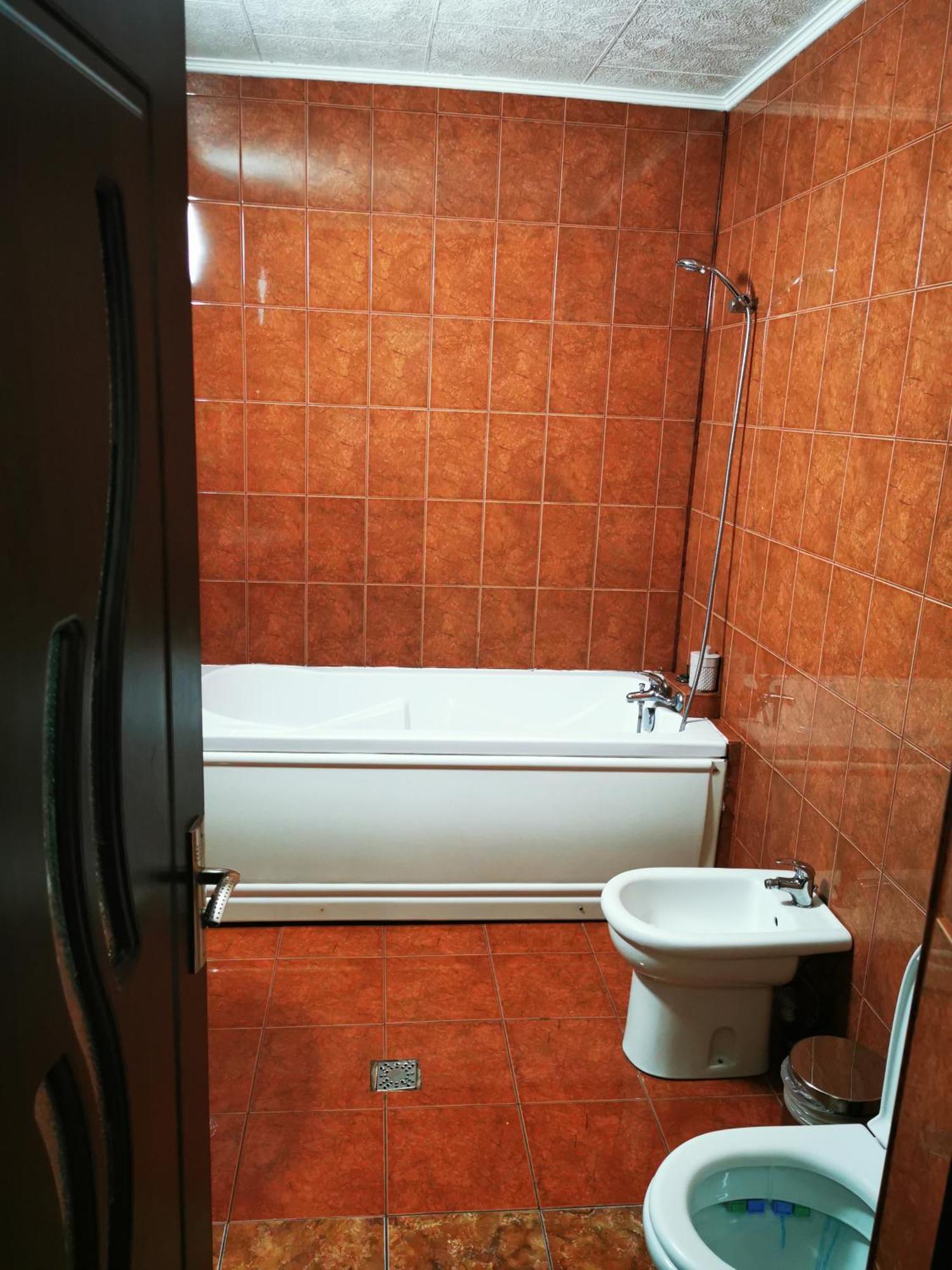 Casa Simescu II Vandrarhem Caransebeş Exteriör bild